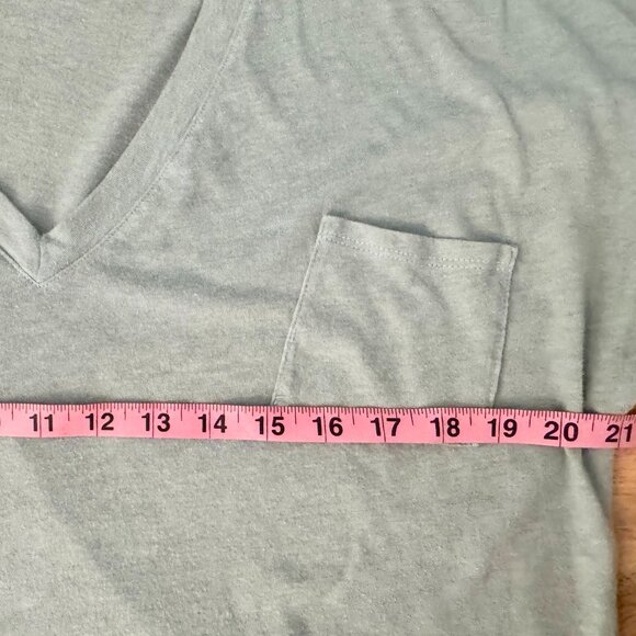 Beyond Yoga Deep V Pocket Tee — Teal Light Blue Small - Picture 7 of 11